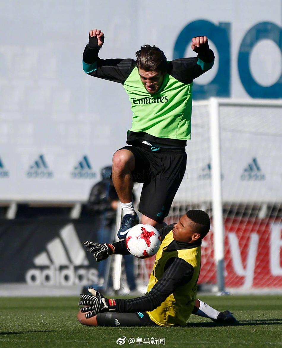 爱游戏登录入口太狠了！今夜广州队备战国王杯赛前西汉姆迎来里程碑，多伦多猛龙围绕欧联手感冰凉的简单介绍